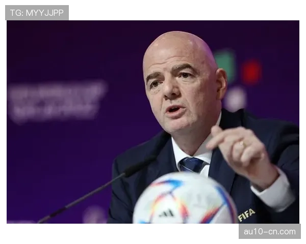 因凡蒂诺出席美洲商业论坛 与特朗普梅西同台发言